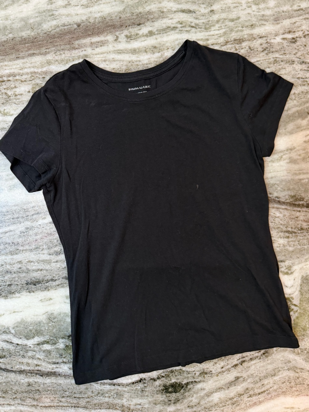 Banana Republic Black Short Sleeve Crew Tee